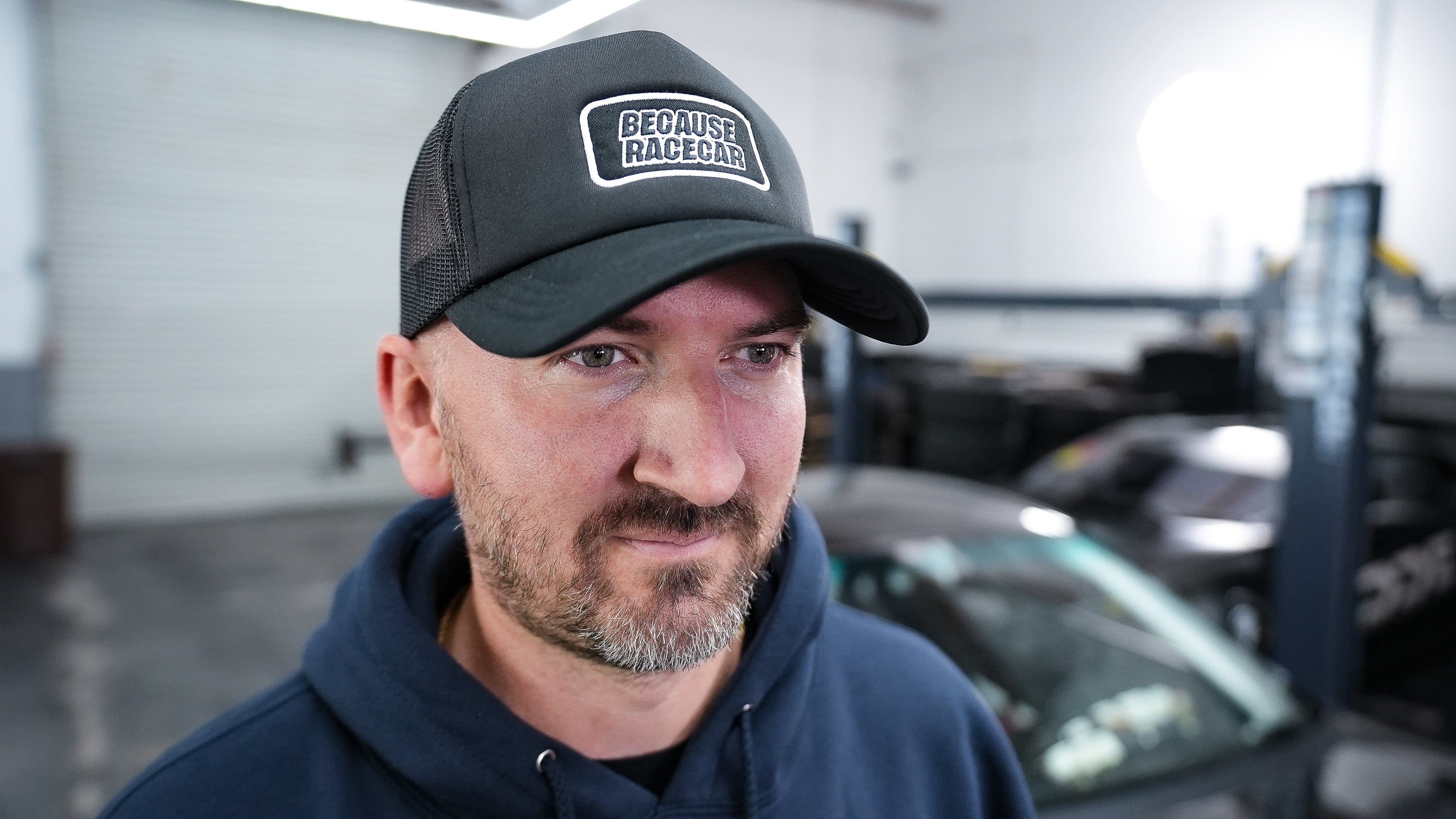 DDE BECAUSE RACECAR TRUCKER HAT - BLACK